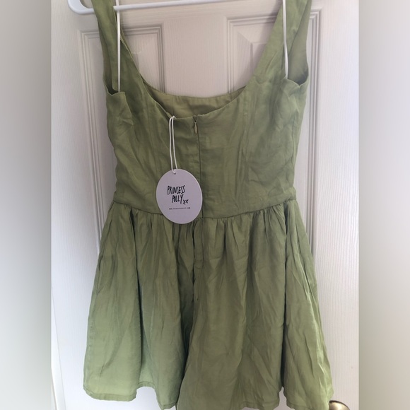 NWT Princess Polly romper - Picture 3 of 5